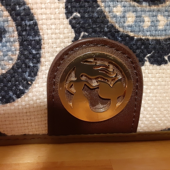 Spartina Leather/Linen Pocketbook - Picture 8 of 11